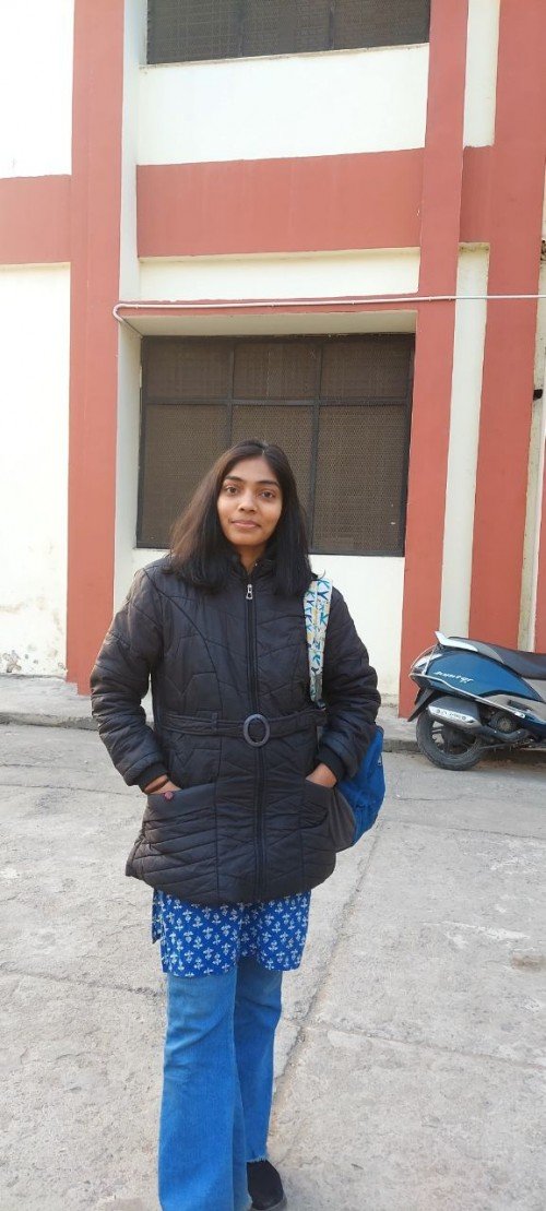 Swati kumari  home tutor in Varanasi.
